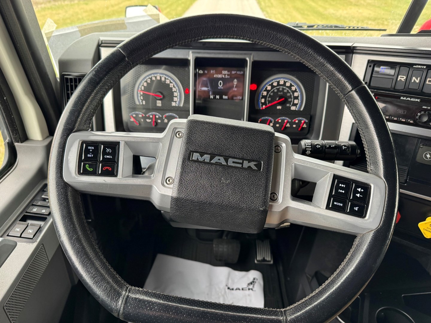 2021 Mack Anthem Sleeper - image 14